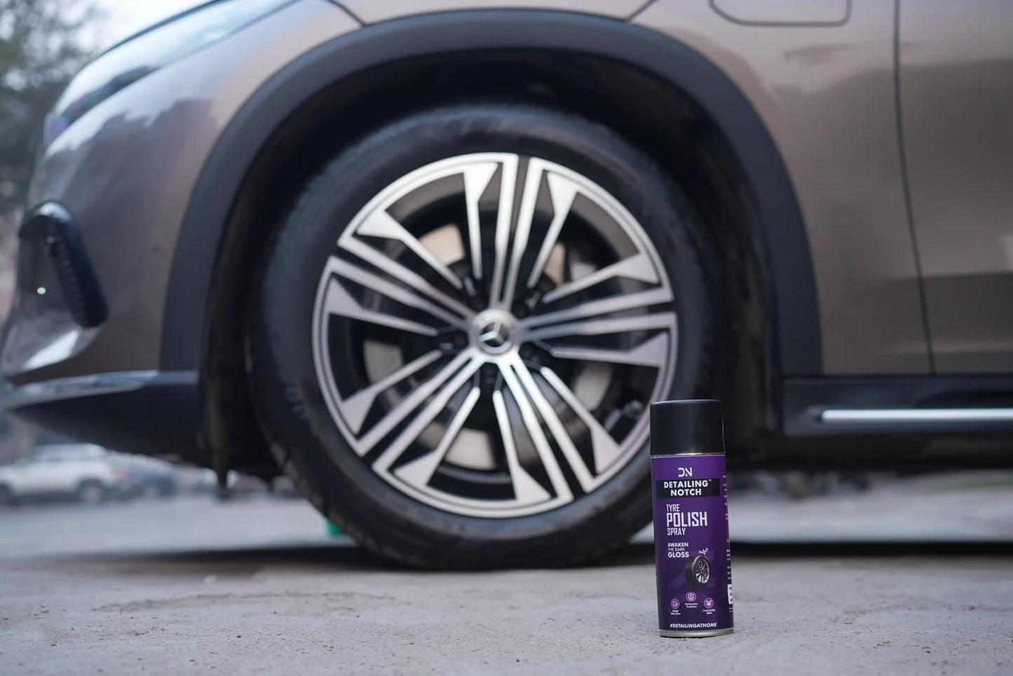 Detailer-Finish Ultra Black Tyre Polish - India's First Tyre Polish that can be Directly applied on Dirty Tyres